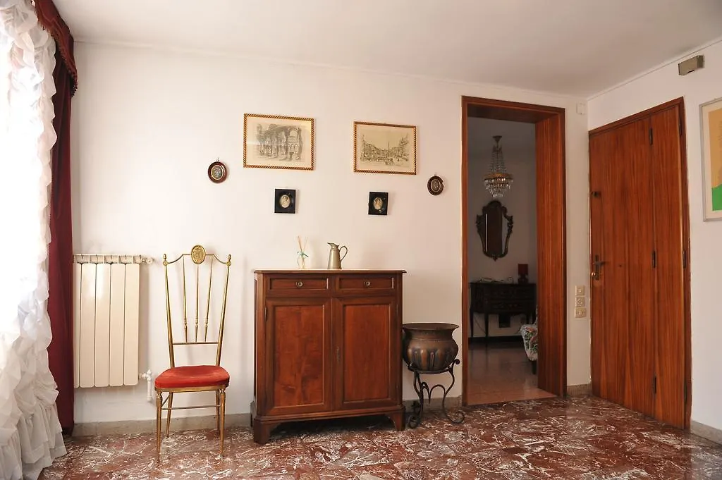 San Severo Apartment Venezia 0*,  Italia